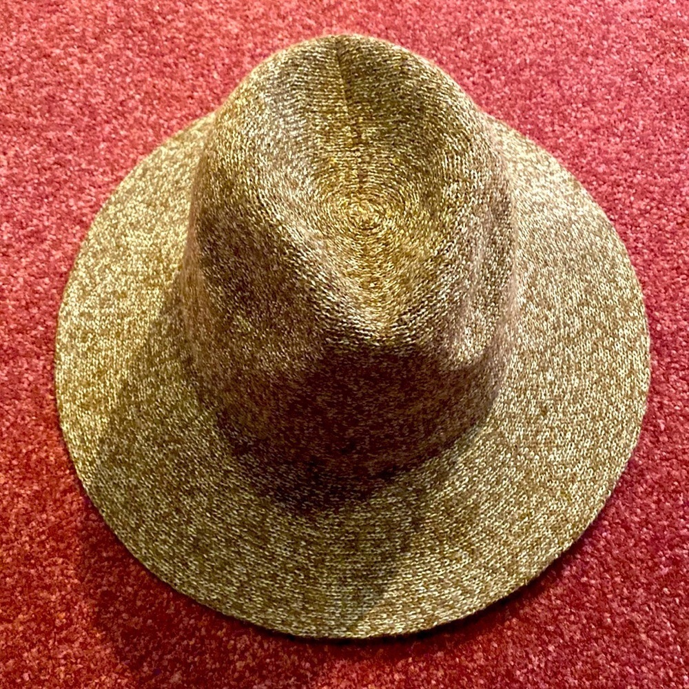 Amiee Lynn new without price tag hat